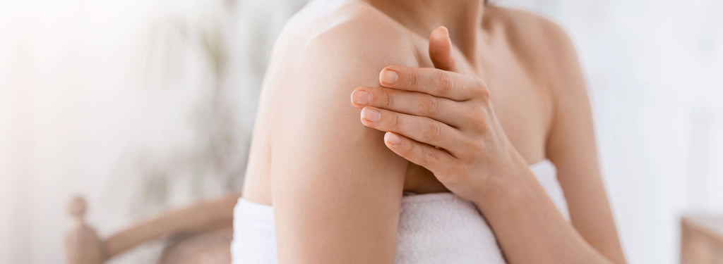 Cosa usare per la pelle secca e sensibile del corpo: cause e consigli
